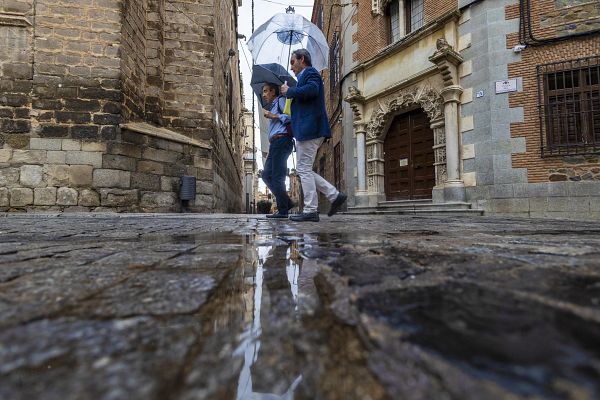 Tormentas en el noreste y aumento generalizado de temperatur