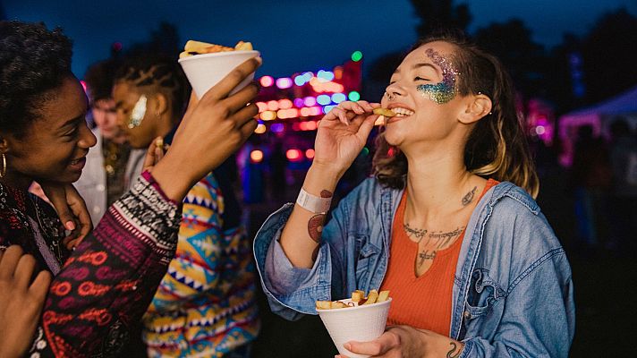 ¿Puedo meter comida y bebida en los festivales?