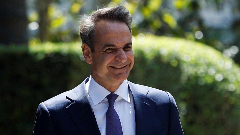 Mitsotakis renueva mandato en Grecia y la ultraderecha crece en el Parlamento