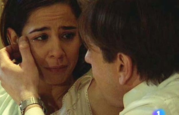 Amar en tiempos revueltos - Héctor y Teresa se quieren