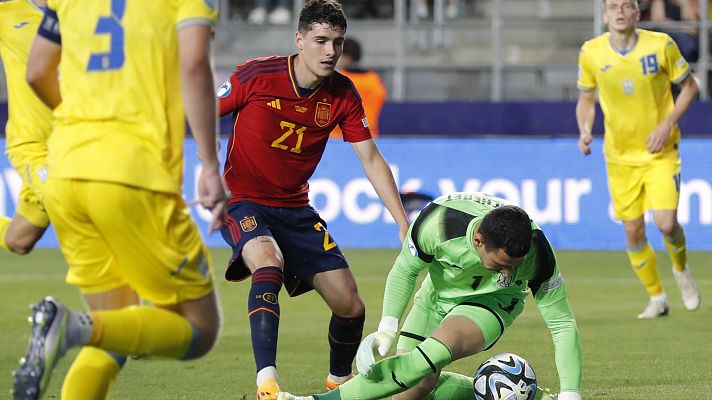 El incomprensible gol anulado a España sub-21: el portero se hace un lío y Riquelme aprovechó la ocasión