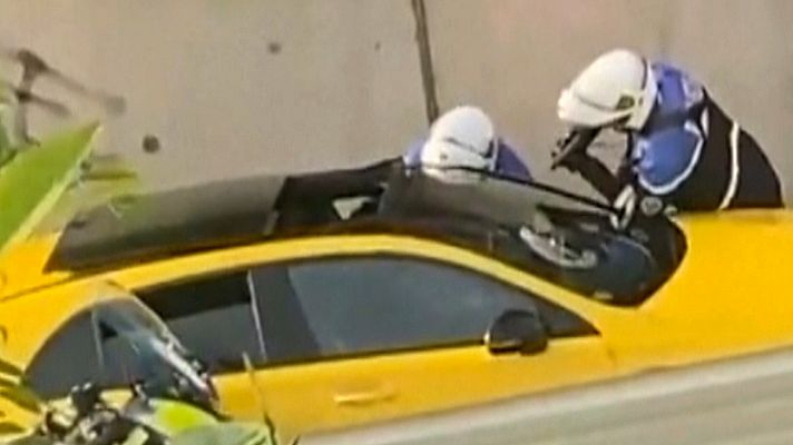 Telediario 1 - La muerte de un adolescente por un disparo de la Policía a las afueras de París provoca disturbios en las calles