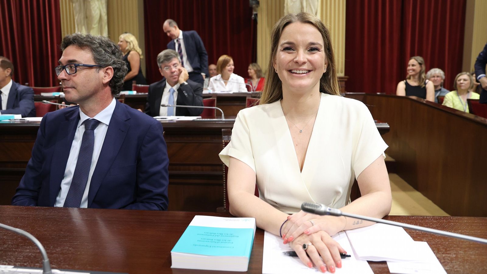 Vox renuncia a entrar en el Gobierno de Baleares y se abstendrá para que Prohens sea presidenta  