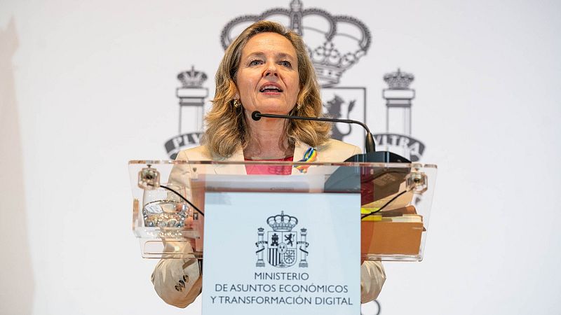 Calviño pide a la CNMV y al Banco de España que identifiquen por qué la banca no remunera los depósitos minoristas