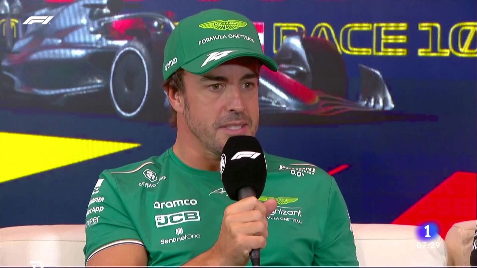 Fernando Alonso: "Es importante sumar puntos con los dos coches" | Ver