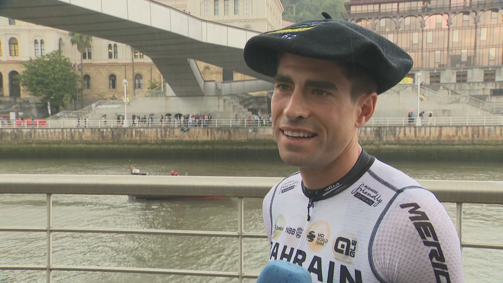 Mikel Landa: "Va a ser un arranque de Tour especial al correr en casa"