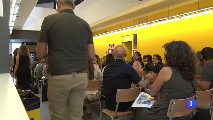 L'Informatiu - En marxa la repetició de les oposicions de la Generalitat