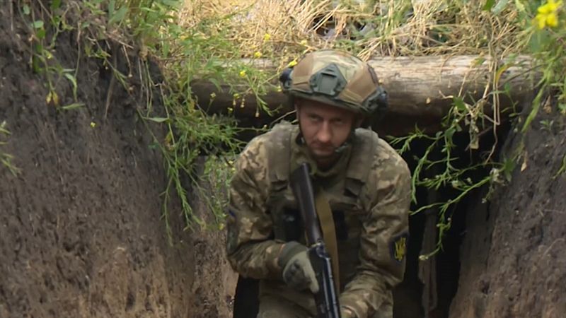 La vida antes de la guerra: ¿Quiénes son los soldados del frente ucraniano?