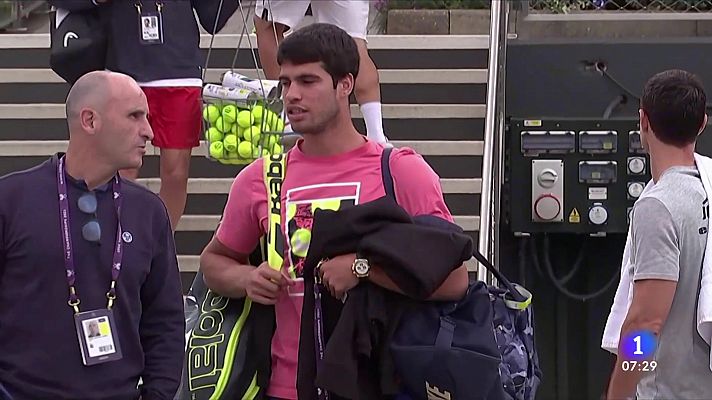 Carlos Alcaraz desafía a Djokovic en Wimbledon