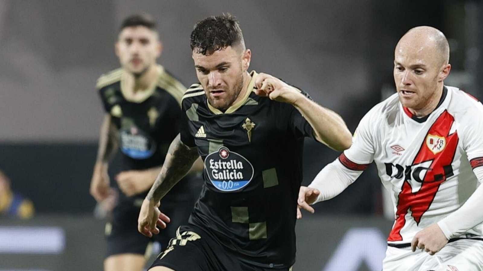 Javi Galán, nuevo fichaje del Atlético, pasa el reconocimiento médico