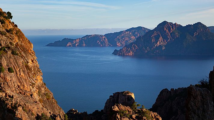 Córcega: montañas en el mar