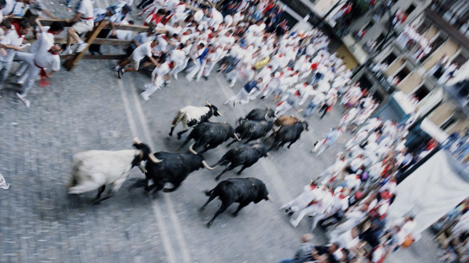 Los puntos clave de los encierros: unos 2.000 corredores se ponen cada año delante de los toros - Ver ahora