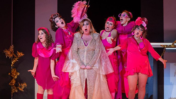 Telediario 2 - 'Las asambleístas' toman el teatro romano de Mérida y le dan la vuelta al clásico griego de Aristófanes