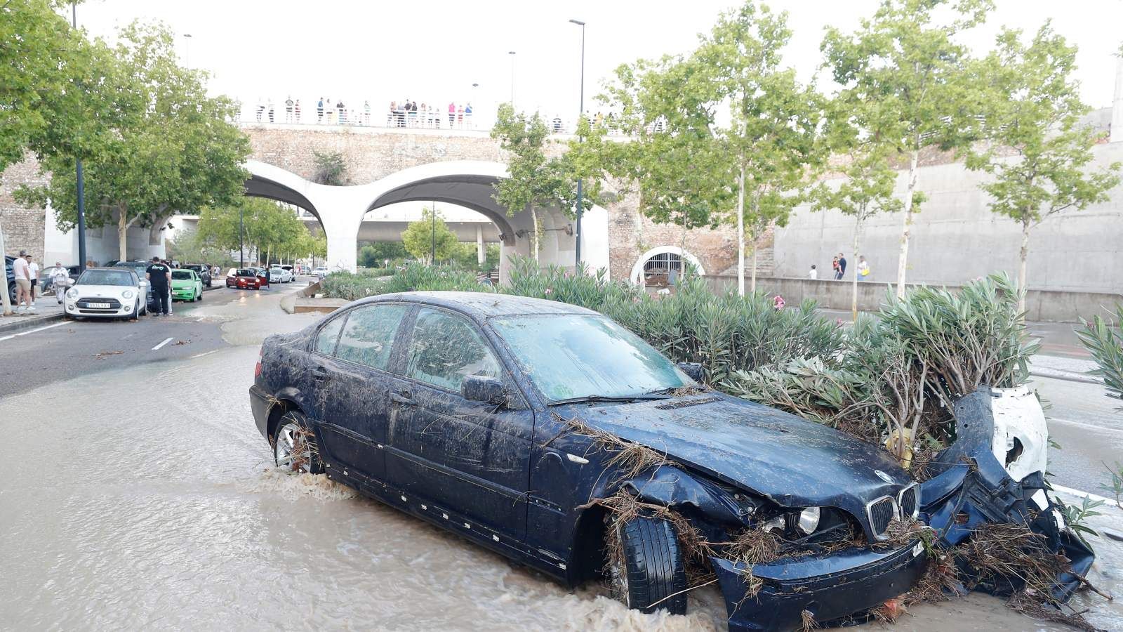 Una fuerte tormenta con granizo provoca inundaciones