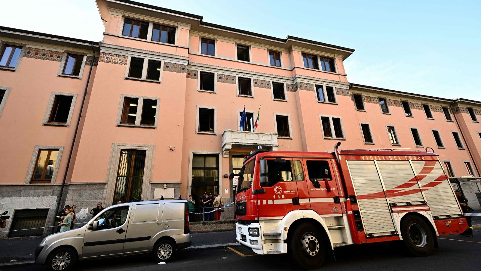 Al menos seis ancianos mueren en un incendio en Milán
