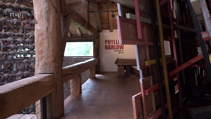 La artista británica Phyllida Barlow llega a Chillida Leku