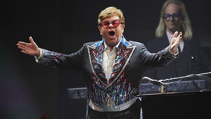 Elton John deja los escenarios tras más de 50 años en la música