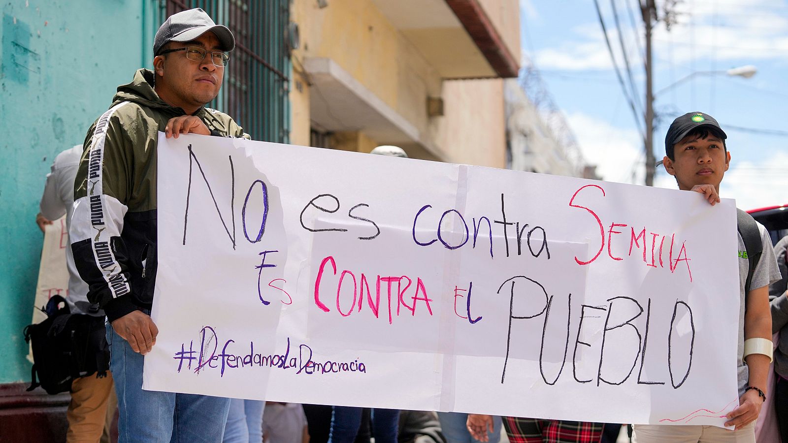 Crisis política en Guatemala: un juez suspende al segundo partido mas votado