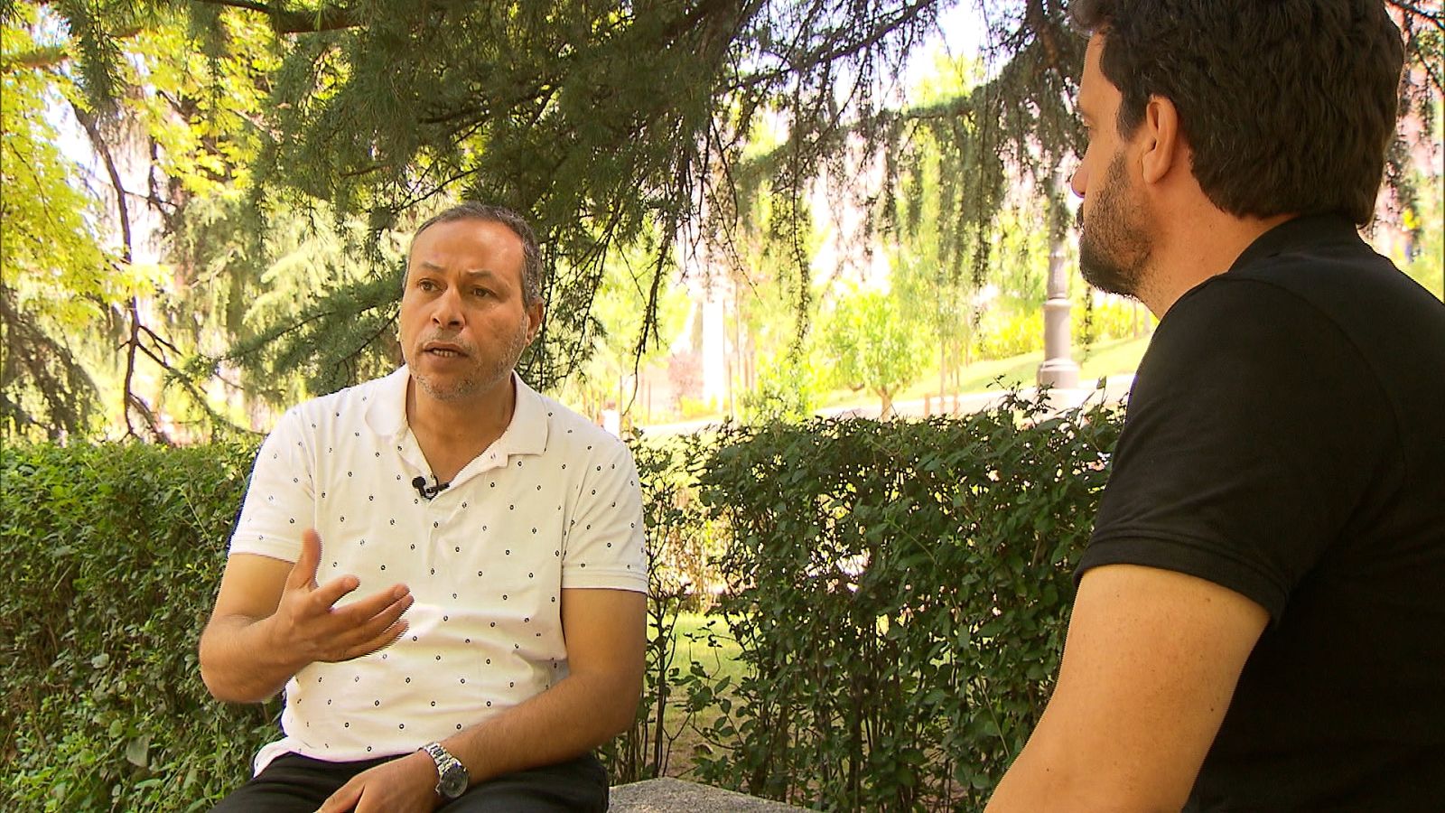 Cámara abierta - La cultura amazigh, Khodir Sekkouti, refugiado bereber y la editorial Cabaret Voltaire - ver ahora