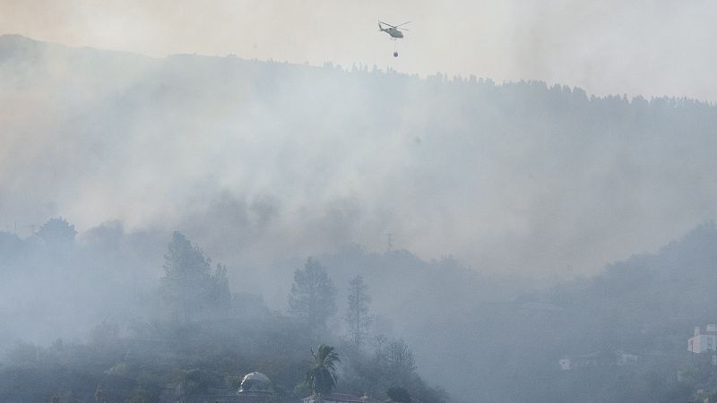 Incendio en La Palma: más de 200 hectáreas calcinadas y medio millar de desalojados