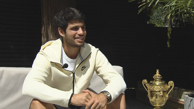 Carlos Alcaraz, a RTVE tras ganar Wimbledon: "Mi sueño engloba el poder vivir del tenis""