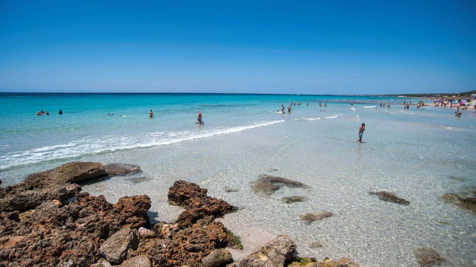 El Mediterráneo aumenta su temperatura hasta los 28 grados en algunos puntos