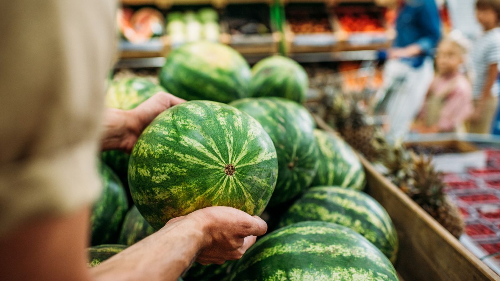 Menos fruta y más cara en los supermercados