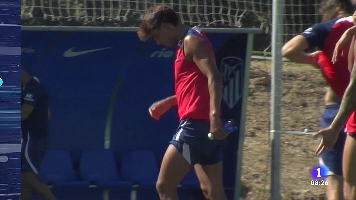 Aficionados llenan de pintadas la placa de Joao Félix en el Metropolitano