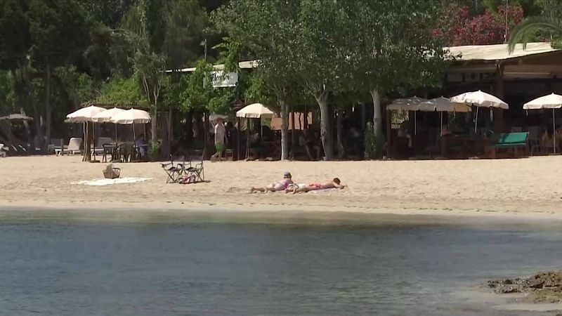 Playas cerradas por vertidos fecales, un problema que vuelve cada verano