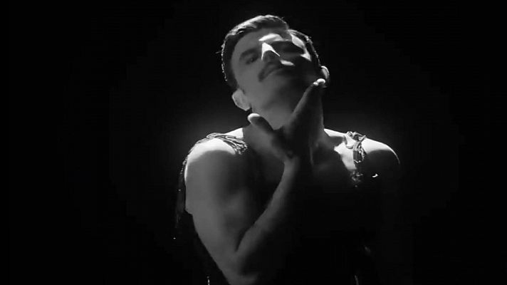 Telediario 2 - Rodrigo Cuevas llega con su gira 'La Romería' a Las noches del Botánico