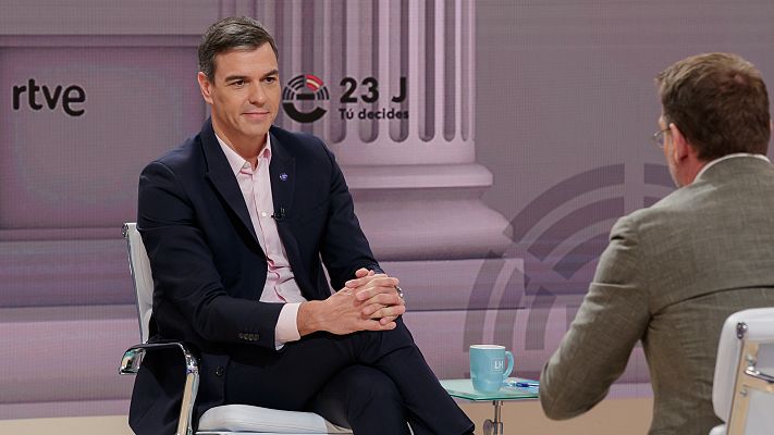 Sánchez dice que no negociará ningún referéndum en Cataluña: "No está en la Constitución. Lo saca la derecha para asustar"