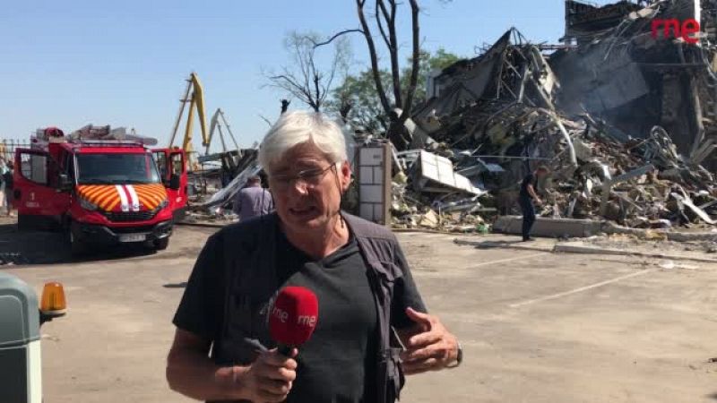 Radio 5 Actualidad - Rusia vuelve a bombardear Odesa por cuarta noche consecutiva - Escuchar ahora
