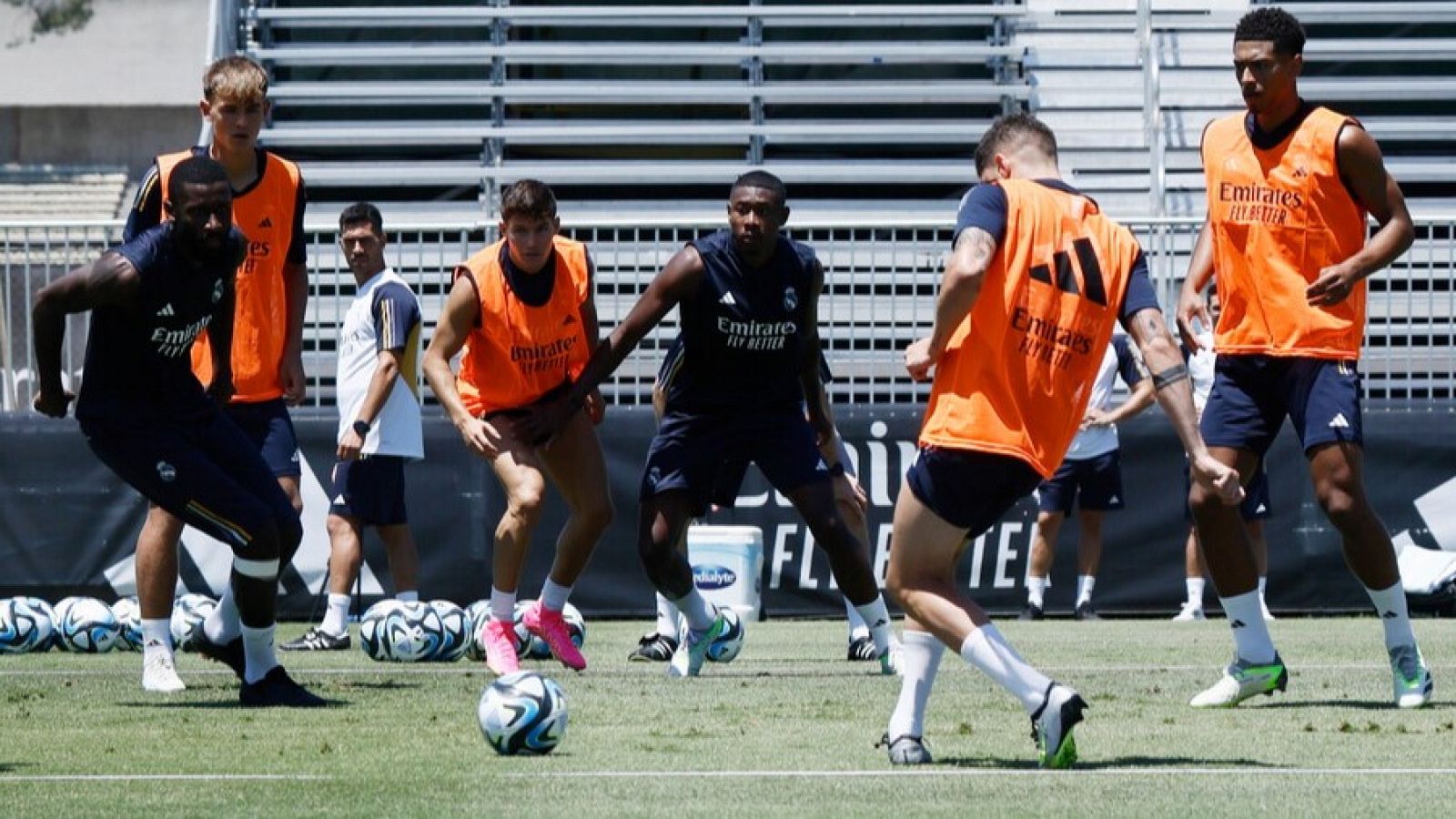 Real Madrid y FC Barcelona comienzan su gira por Estados Unidos