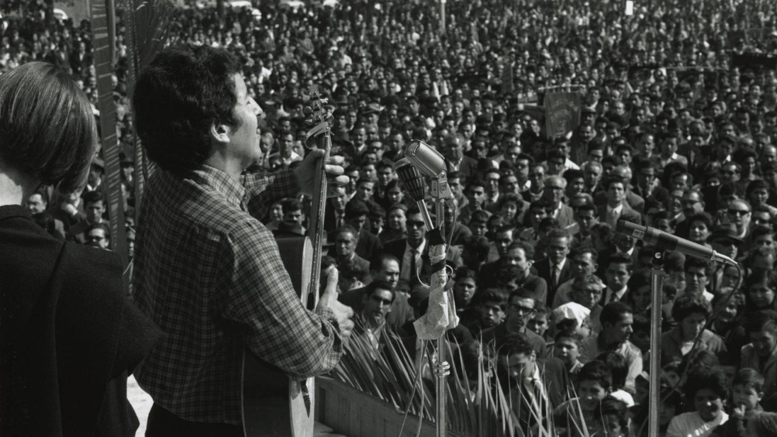 La Mar de Músicas rinde homenaje a Víctor Jara en el cincuenta aniversario de su muerte | Ver
