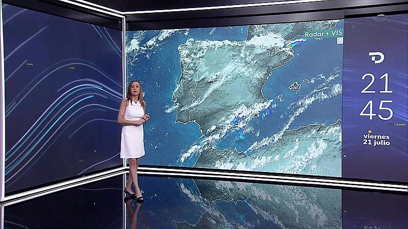 Chubascos y tormentas localmente fuertes en Pirineos. Alisio con rachas muy fuertes en Canarias occidentales - ver ahora