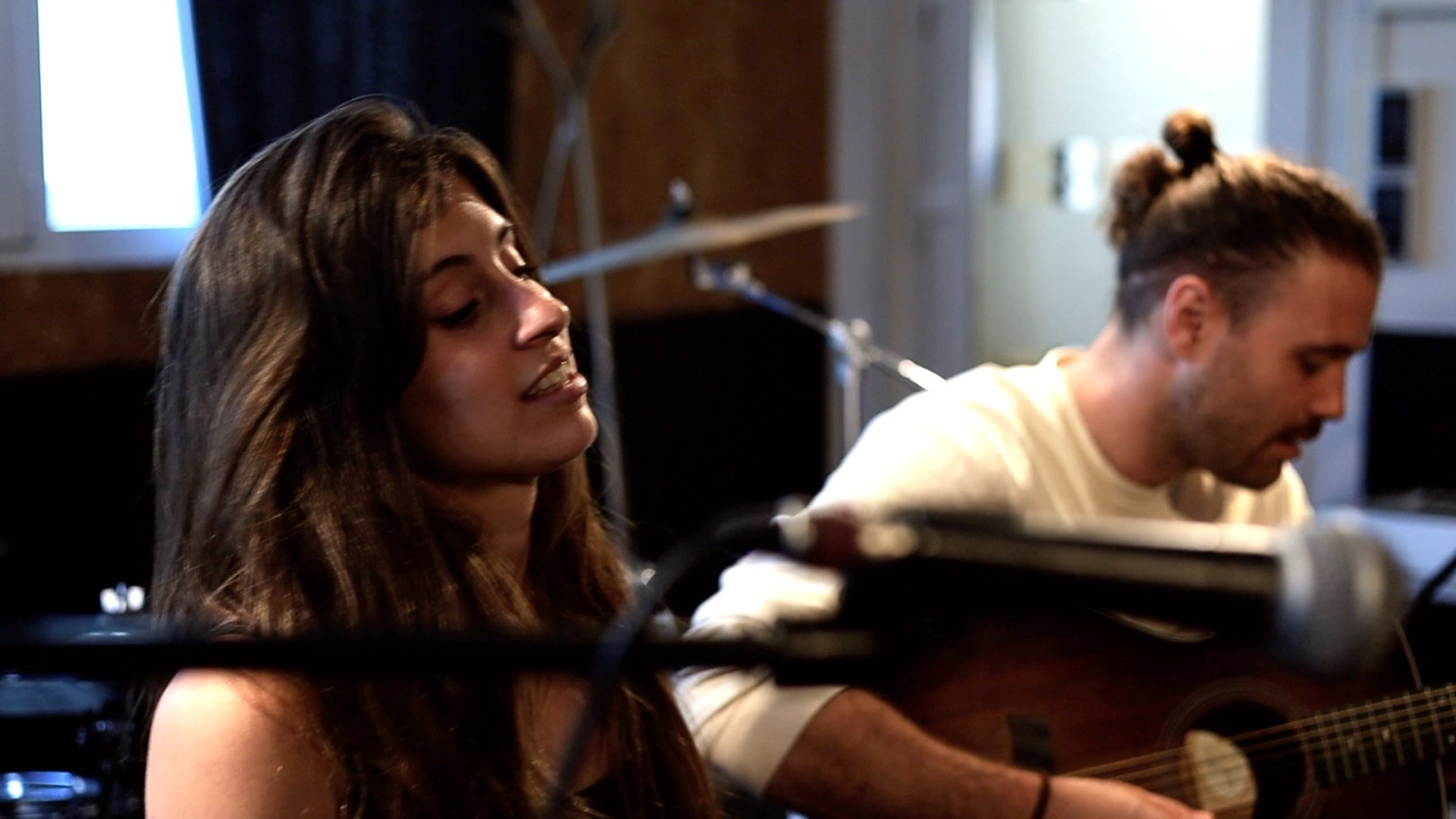 Backline - Eva Sola; la intimidad en Tik Tok - 22/08/2023 - Ver ahora