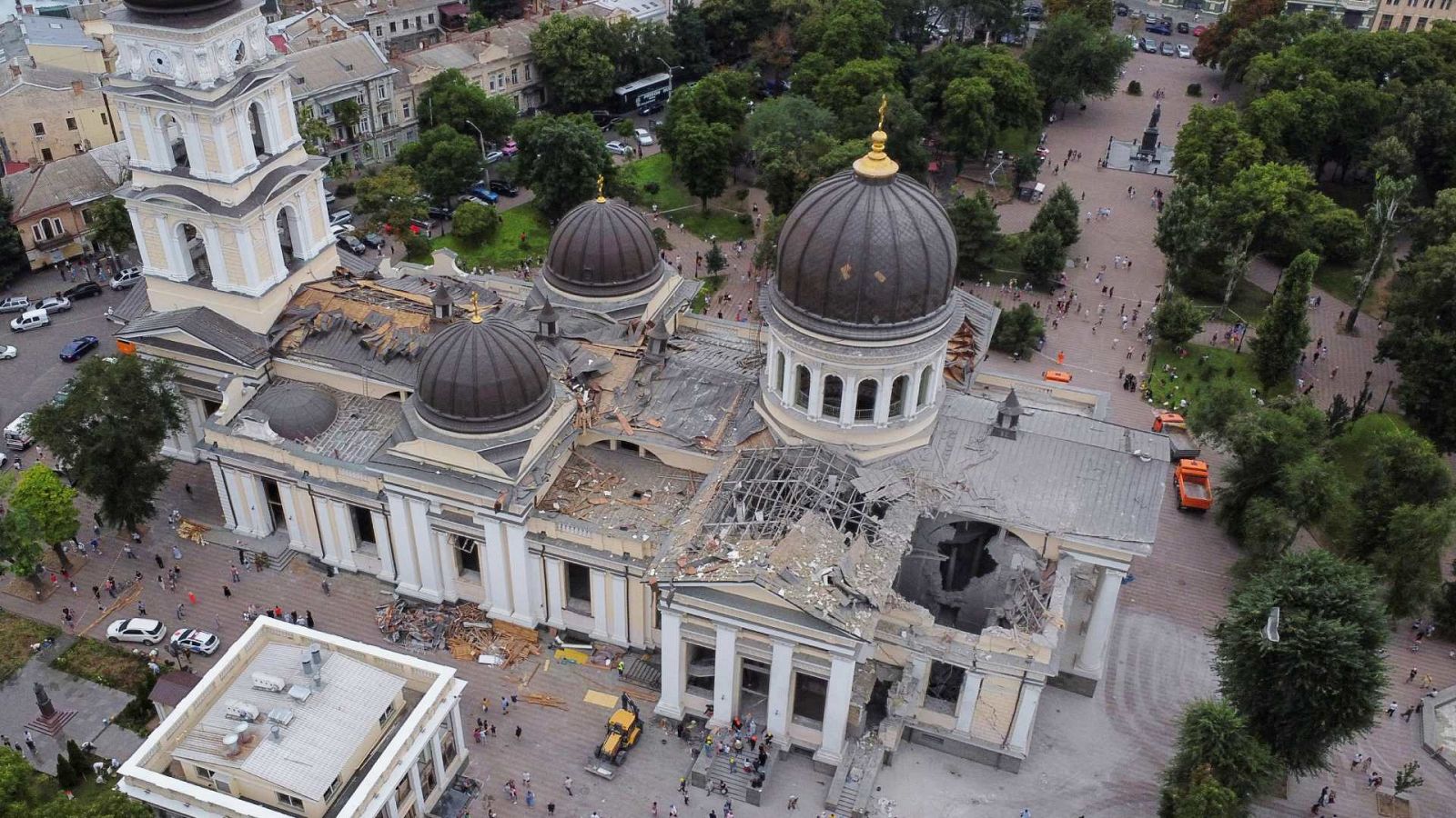 Odesa sufre el mayor ataque ruso con graves daños en el puerto y la catedral ortodoxa