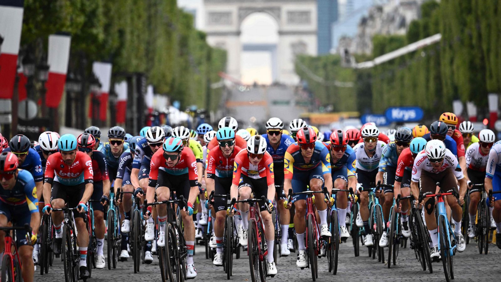 Ciclismo - Tour de Francia 21ª etapa:Saint-Quentin-Yvelines - Paris Champs-Elysées