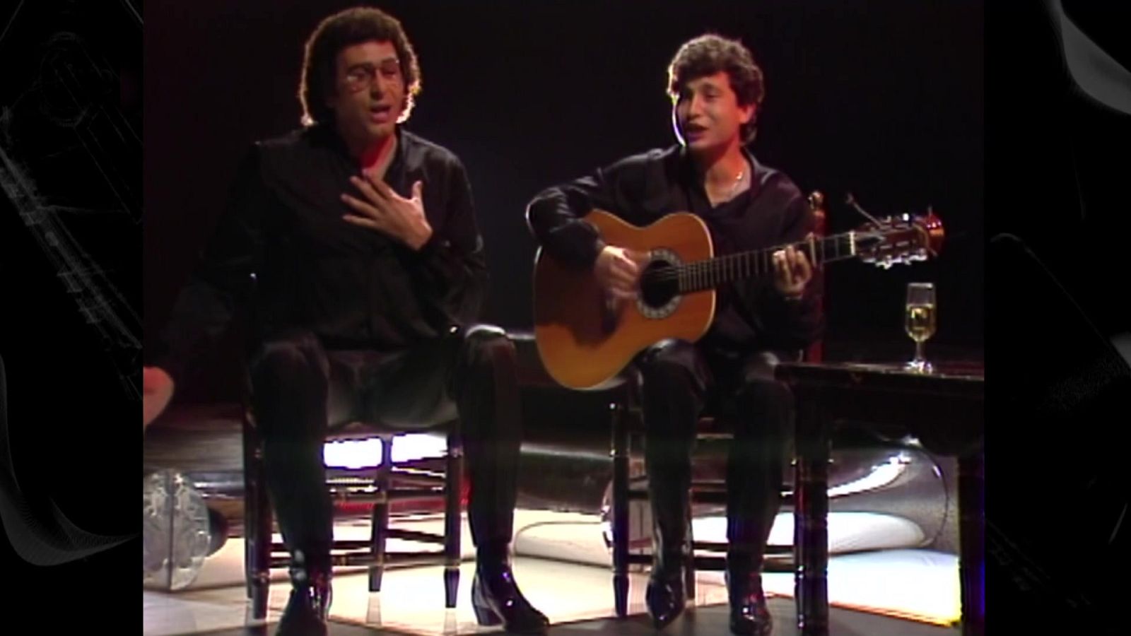 Cachitos de hierro y cromo - Flamenco ye-yé Bis - ver ahora