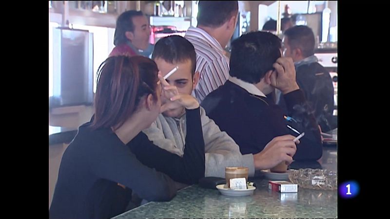 AECC aboga por una actualizaci�n de la ley antitabaco que ampl�e los espacios sin humo en exteriores