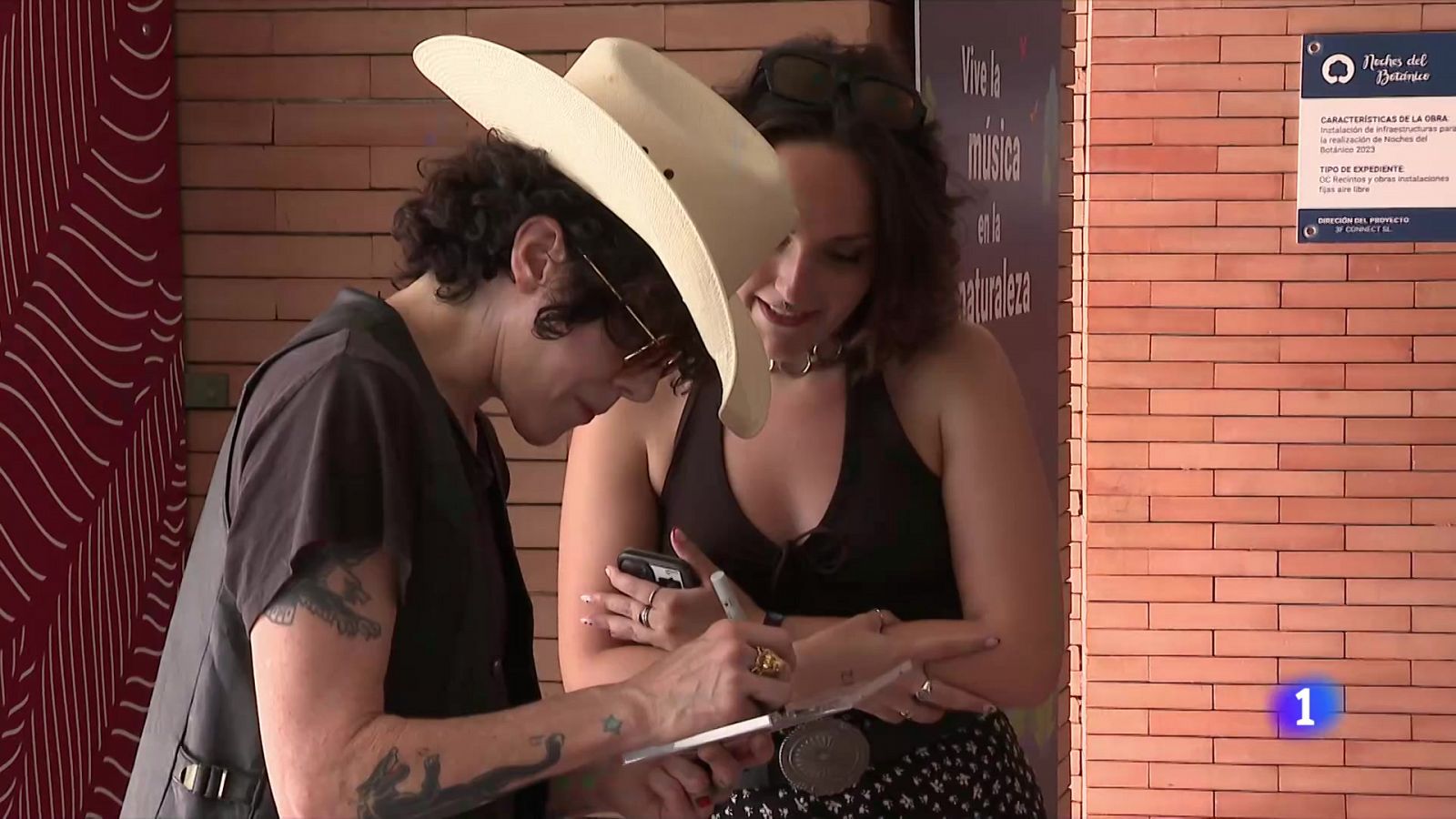 Laura Pergolizzi, una cantante y compositora estadounidense que ha compuesto para Cher o Rihanna | Ver