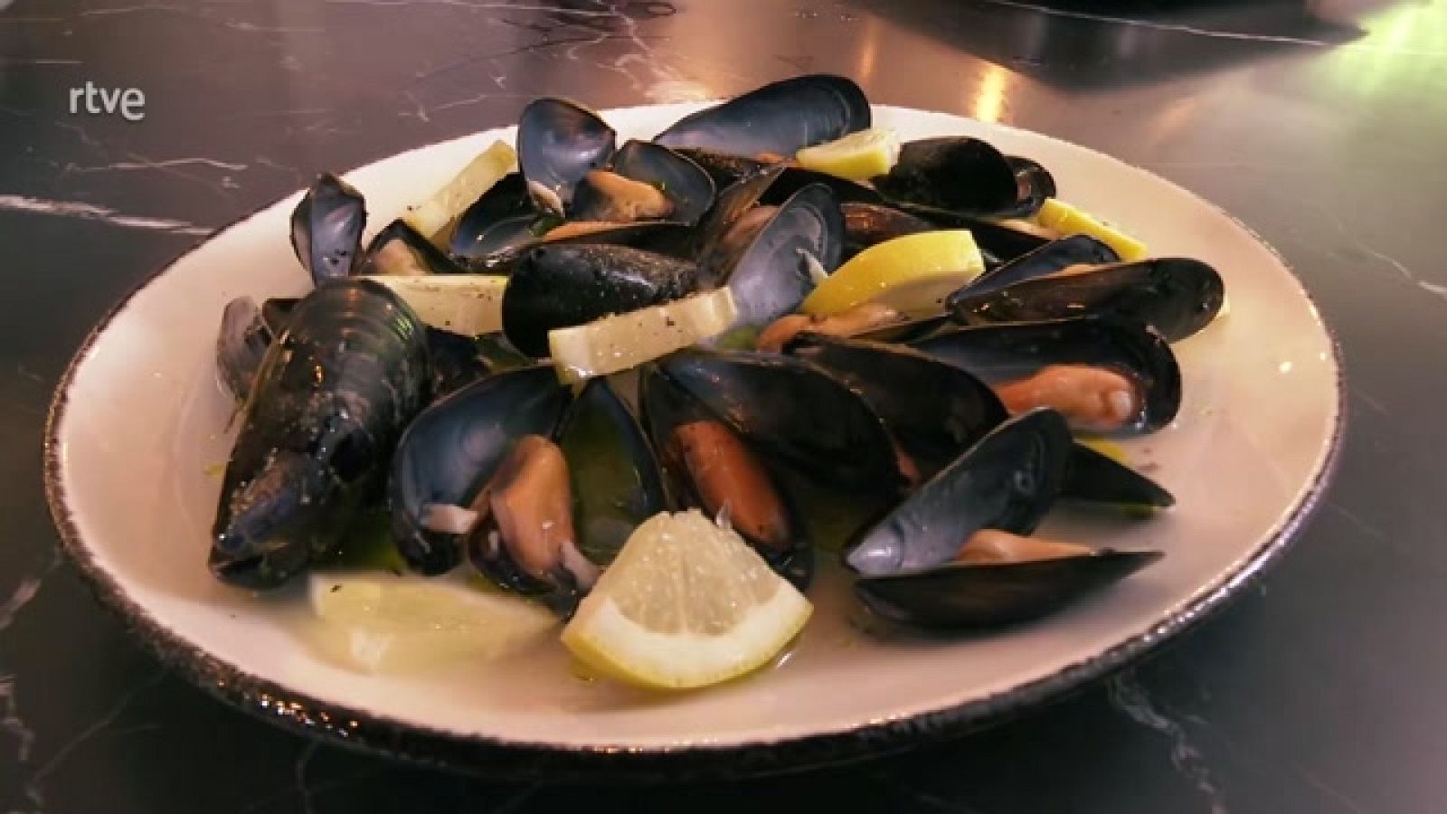 Saber Vivir - Clóchinas valencianas: aprende a cocinarlas con limón