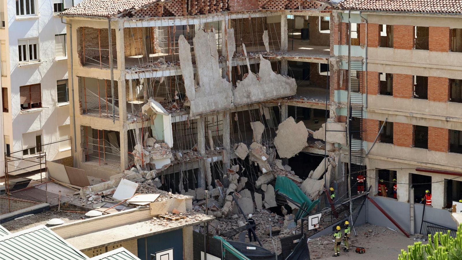 Dos trabajadores mueren en dos derrumbes en Calatayud y en Logroño    