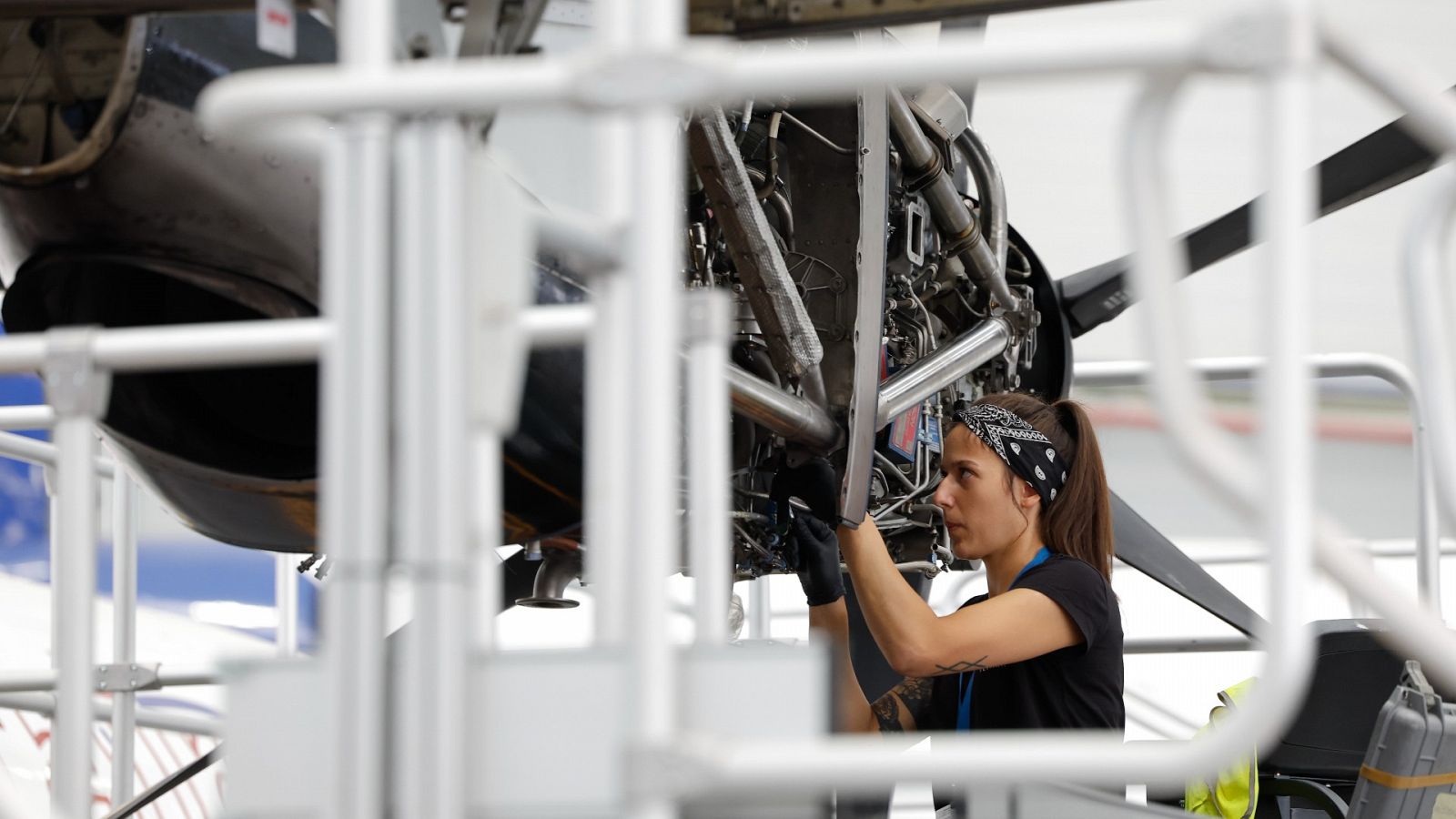 El Fondo Monetario Internacional mejora las previsiones económicas para España para este año y dice que será el país avanzado que más crezca: un 2,5%.