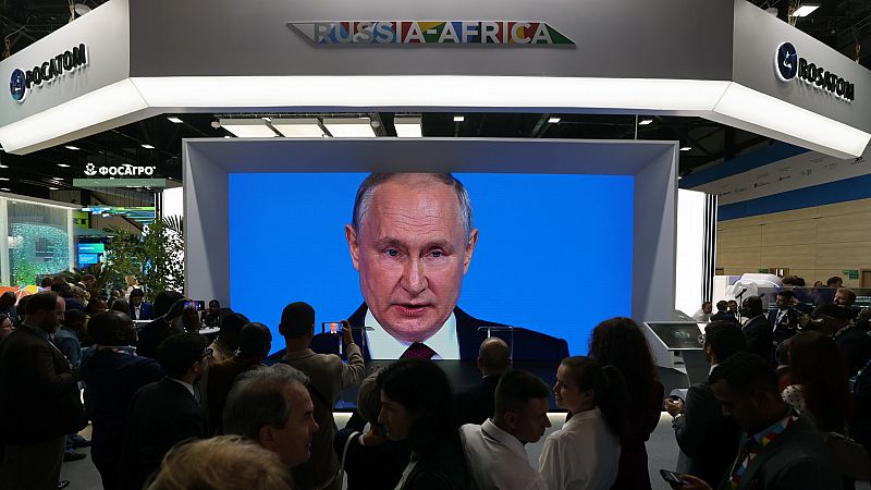 Putin anuncia que dará grano gratuito a seis países de África