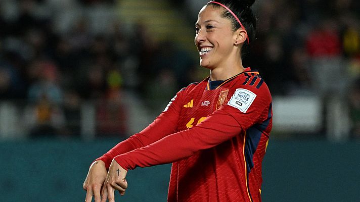 Jenni Hermoso, cien partidos siendo la delantera de la selección