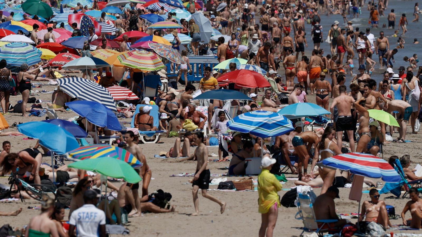 Los españoles gastarán de media 625€ estas vacaciones de verano