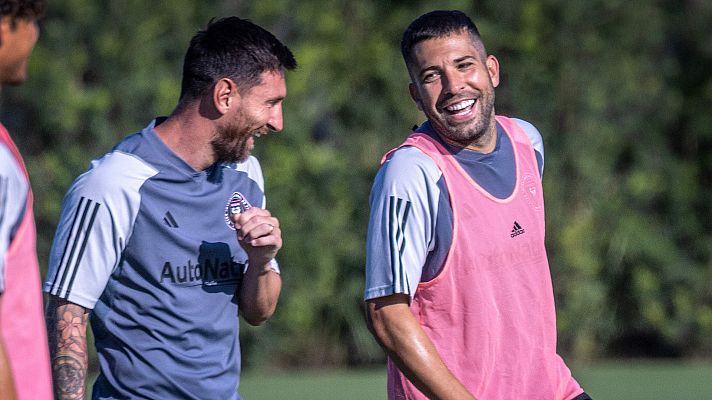 Alba se reencuentra con Messi, Busquets y 'El Tata' en Miami
