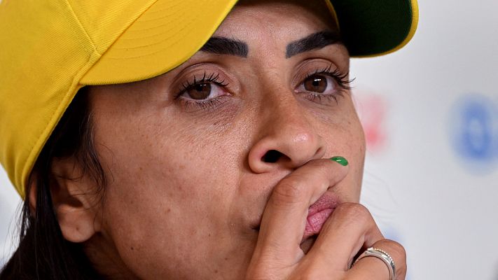  - Marta, jugadora de Brasil, emocionada: "Cuando empecé no podía tener un ídolo femenino. Siento orgullo por lo que está consiguiendo el fútbol femenino"