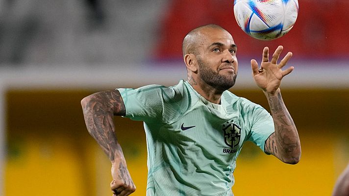 Informativo 24h - La jueza procesa al ex jugador de fútbol, Dani Aves, por un delito de agresión sexual